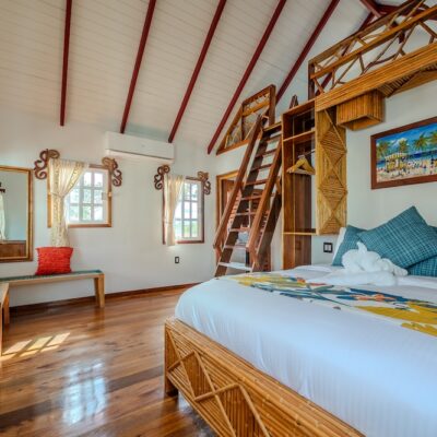 Honeycreeper main room