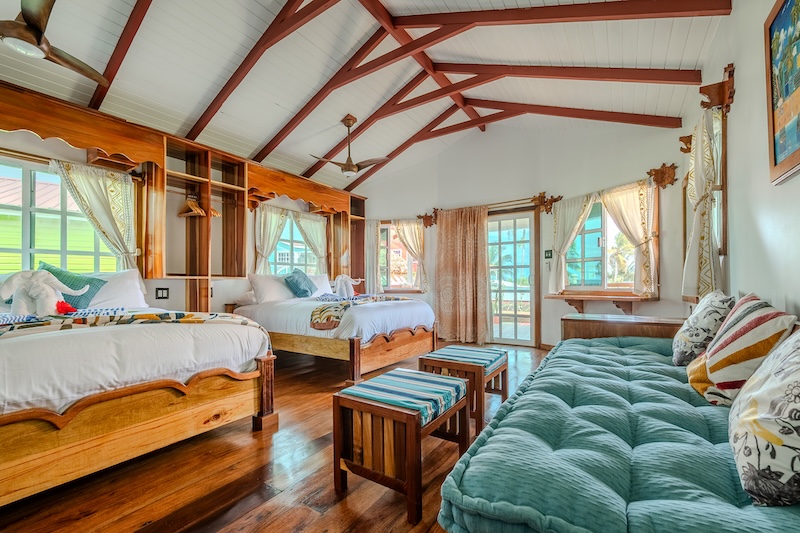 King and Two Queen Private Cabana