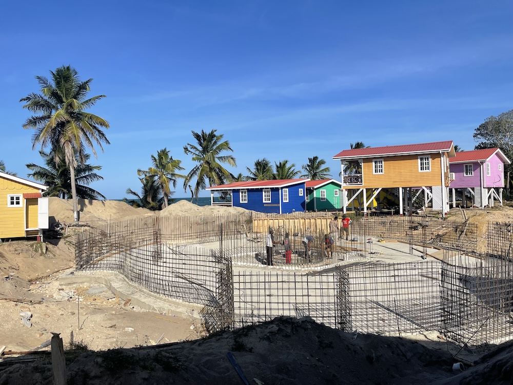 Pool construction, rebar for the walls going up